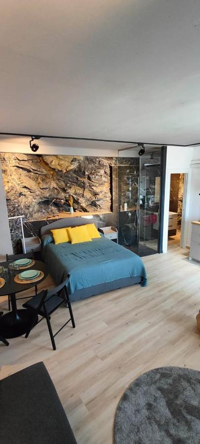 Bed and Breakfast Victoria Loft à Castell de Ferro Extérieur photo